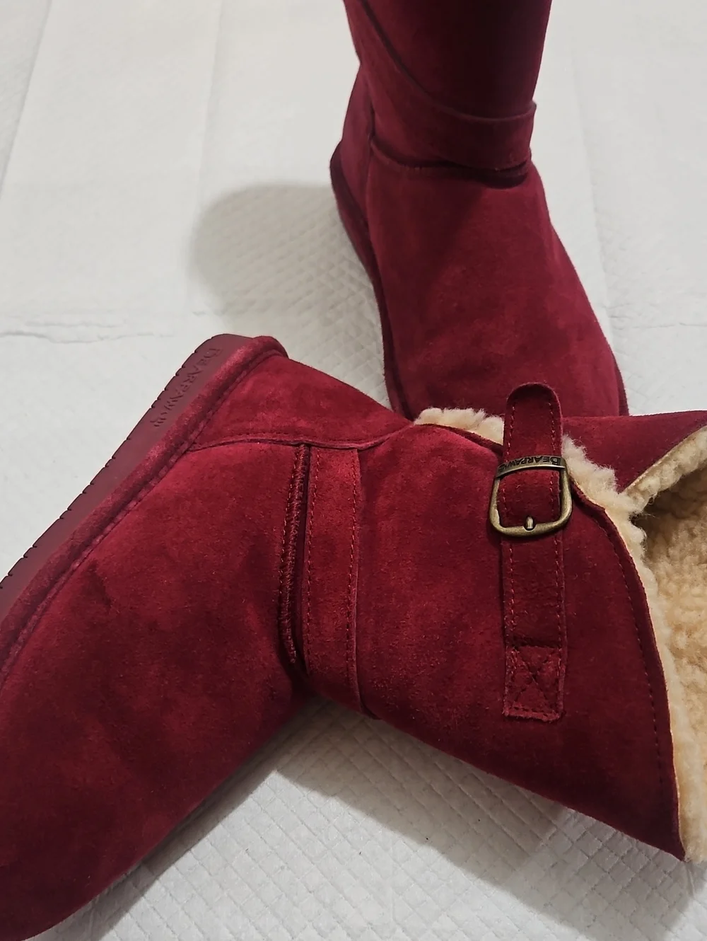 BearPaw Women's Burgundy Suede Shearling Boots Sz 8
